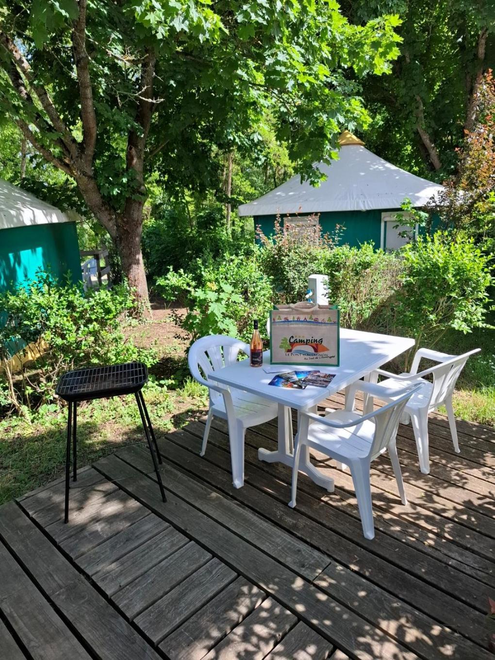 Camping Le Pont D'Allagnon Lempdes sur Allagnon Kültér fotó