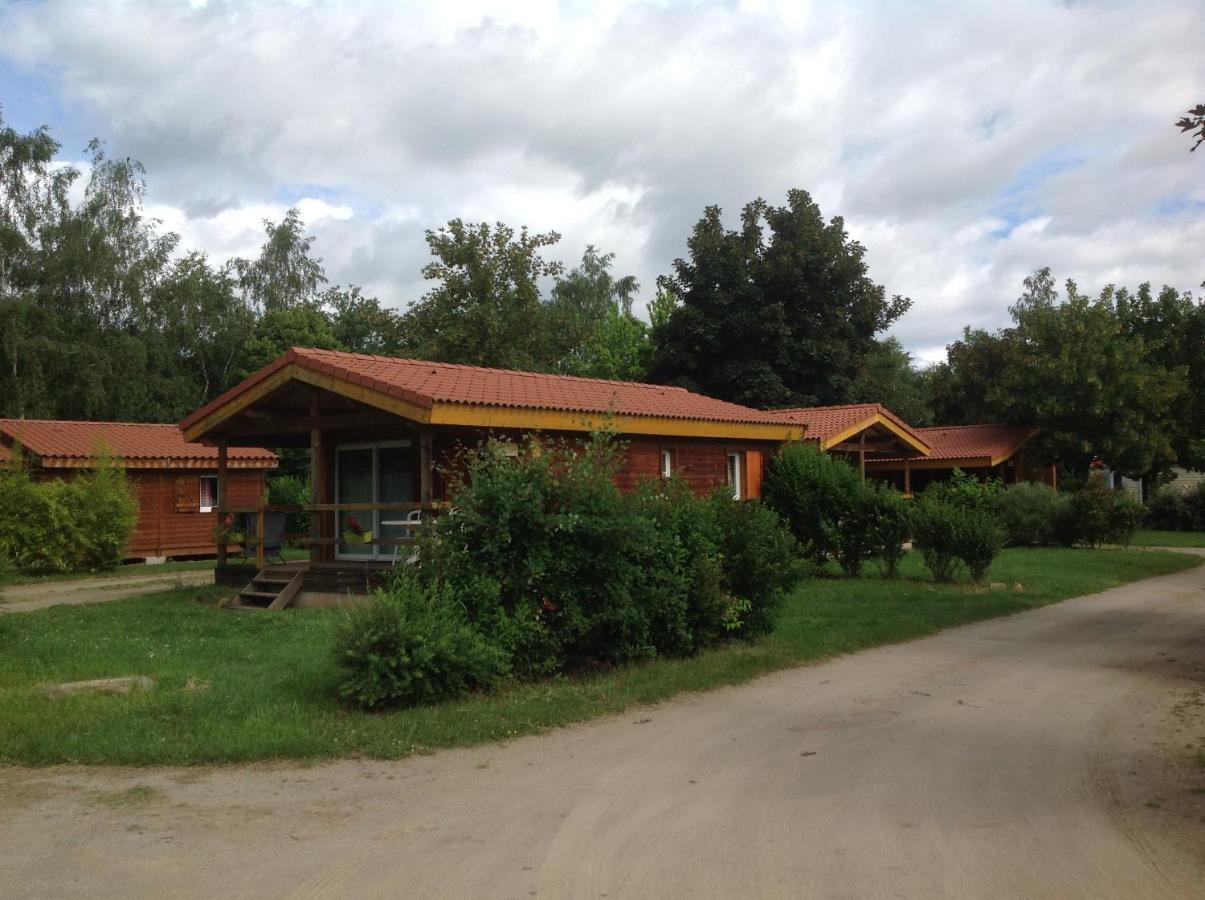 Camping Le Pont D'Allagnon Lempdes sur Allagnon Kültér fotó